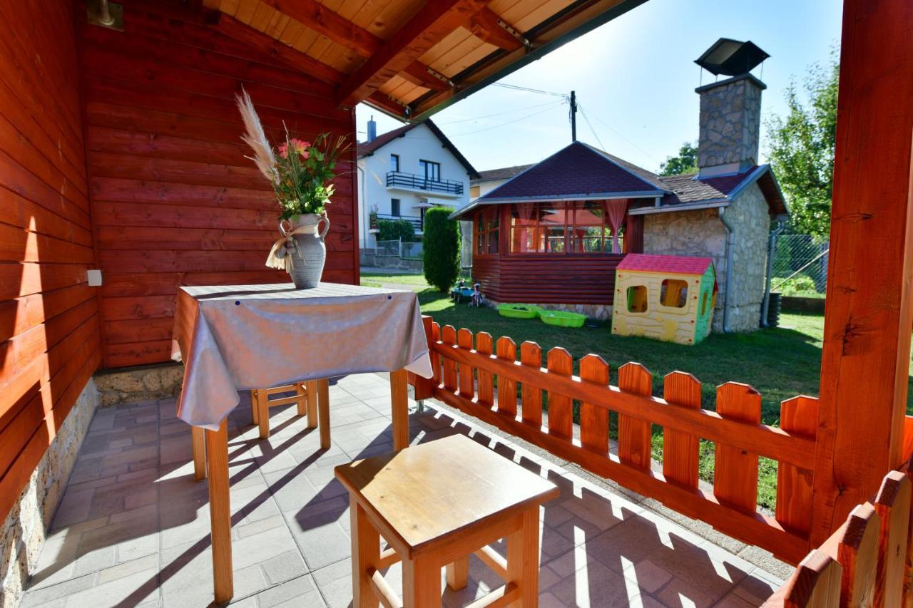 House Marinic Hotel Grabovac  Buitenkant foto